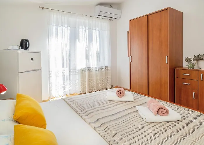 Gostinjska kuća Double Jasna With Sea View 3*
